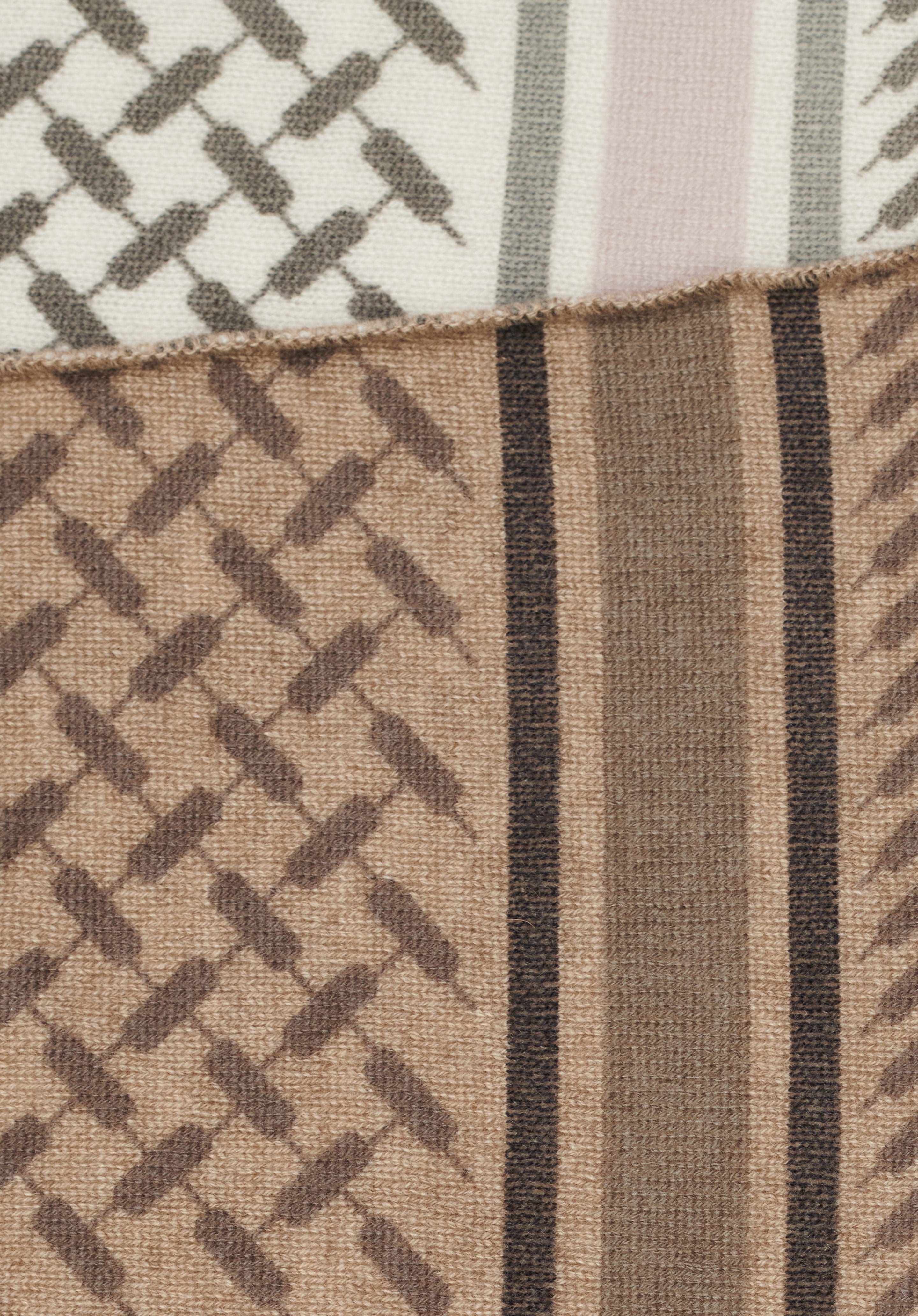 Triangle Patchwork tørklæde - Grey on Foal